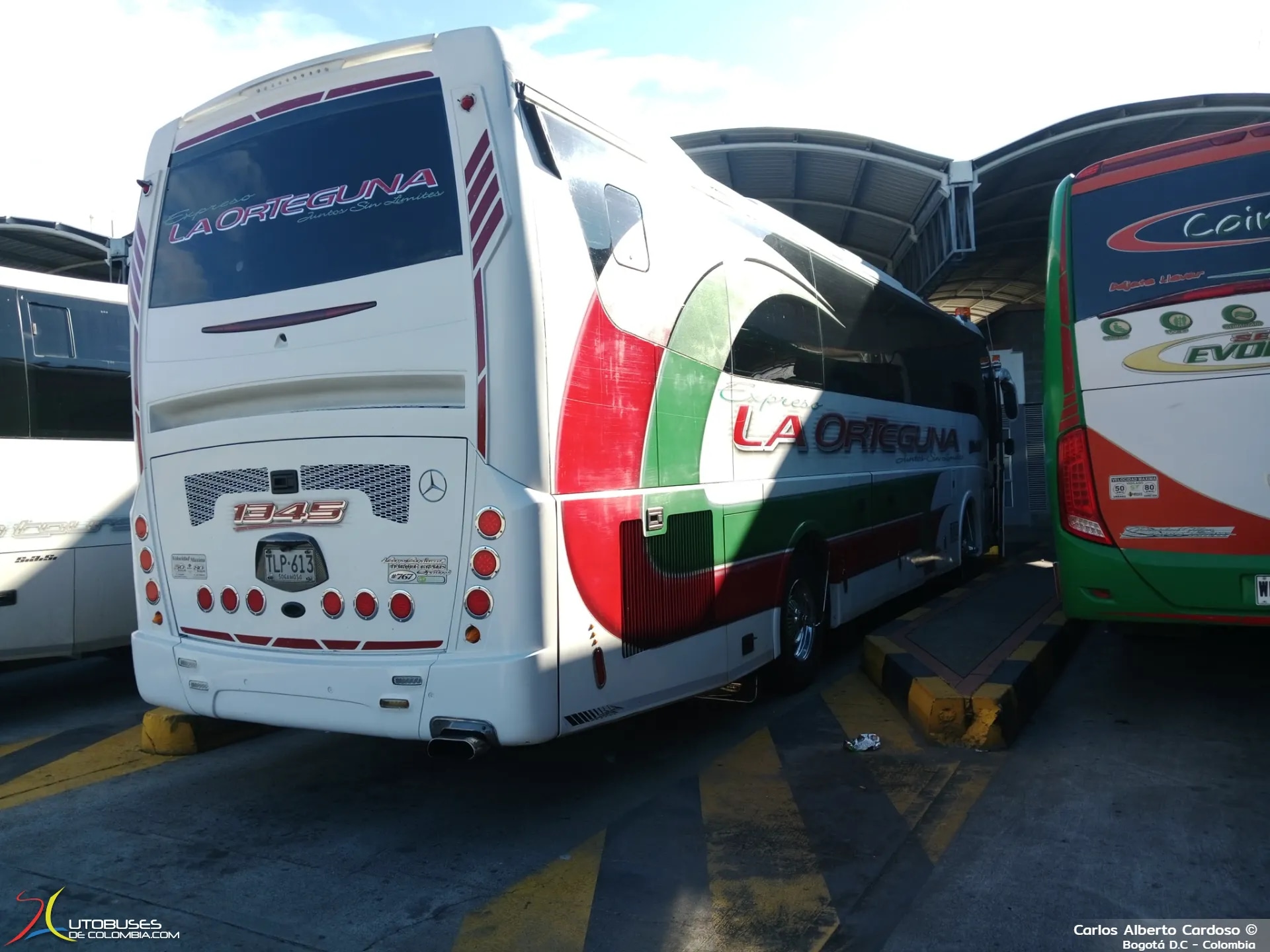 Aga Sipirit 2 Mercededs Benz O500 RS 1938 de Expreso la Orteguna