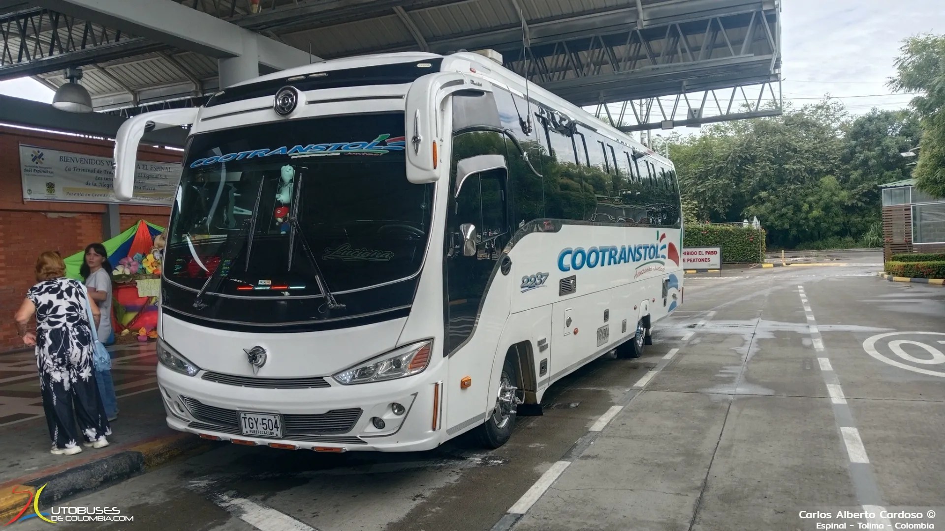 JGB Fascino Hino FC9J de Cootranstol