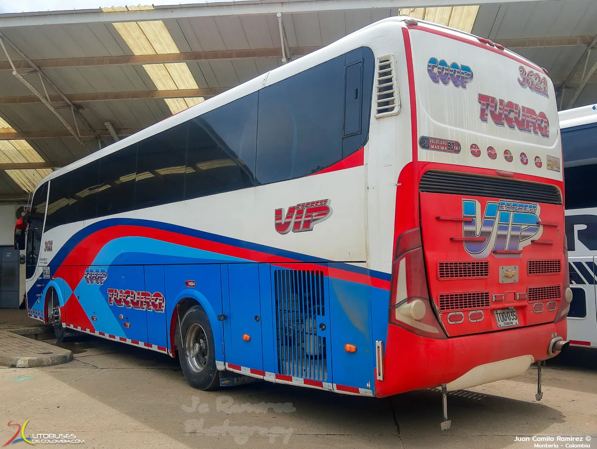 Marcopolo Paradiso 1200 G6 Chevrolet Isuzu LV 150 de Cooperatica Tucura