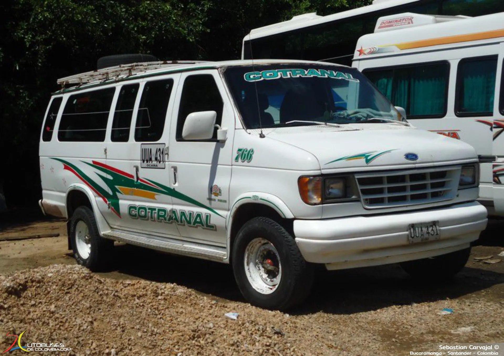 Ford Econoline E350 Super Duty de Cootranal