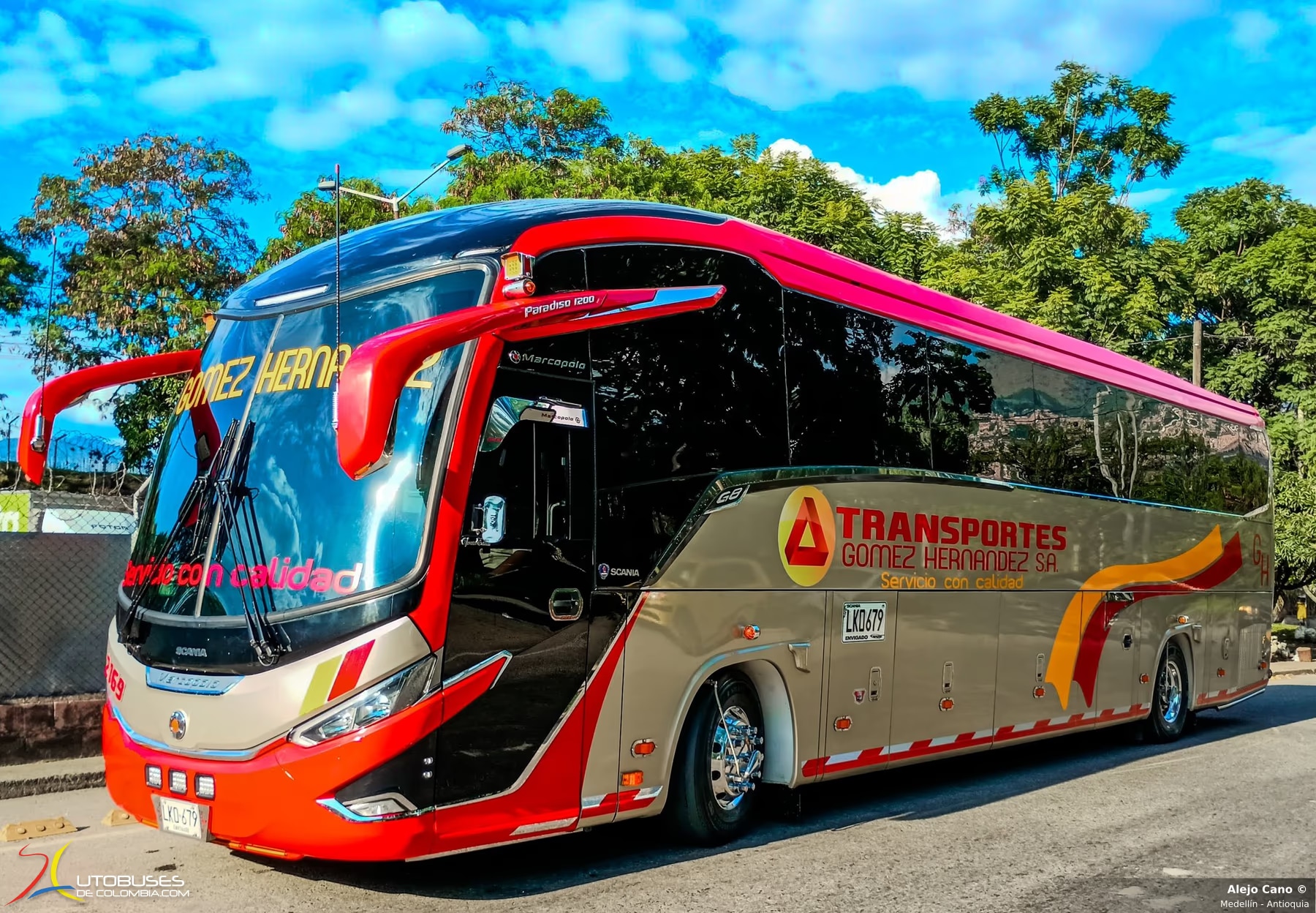Marcopolo Paradiso 1200 G8 Scania K400 de Transportes Gomez Hernández S.A.