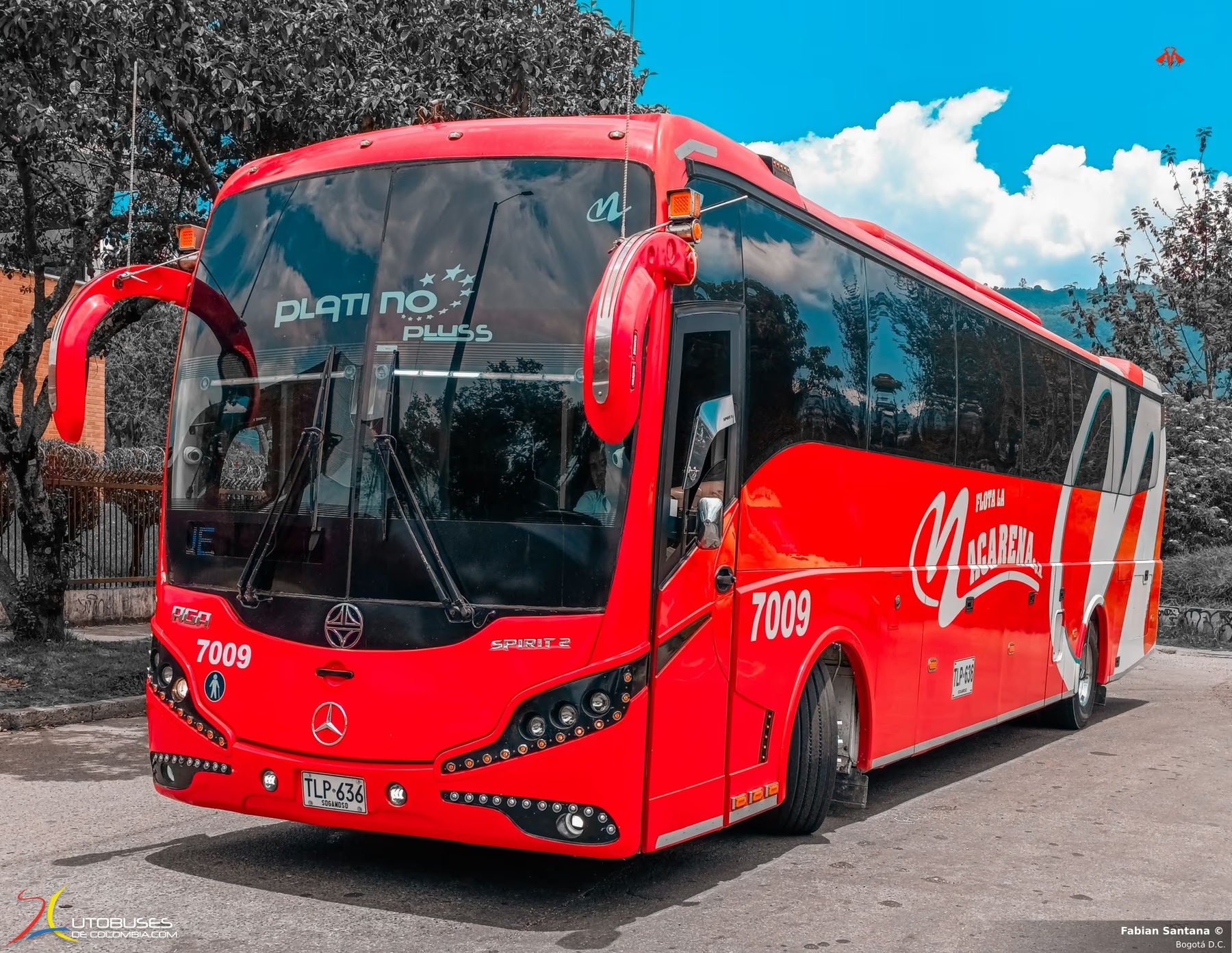 Aga Spirit Mercedes Benz OH 1833 de Flota la Macarena S.A.