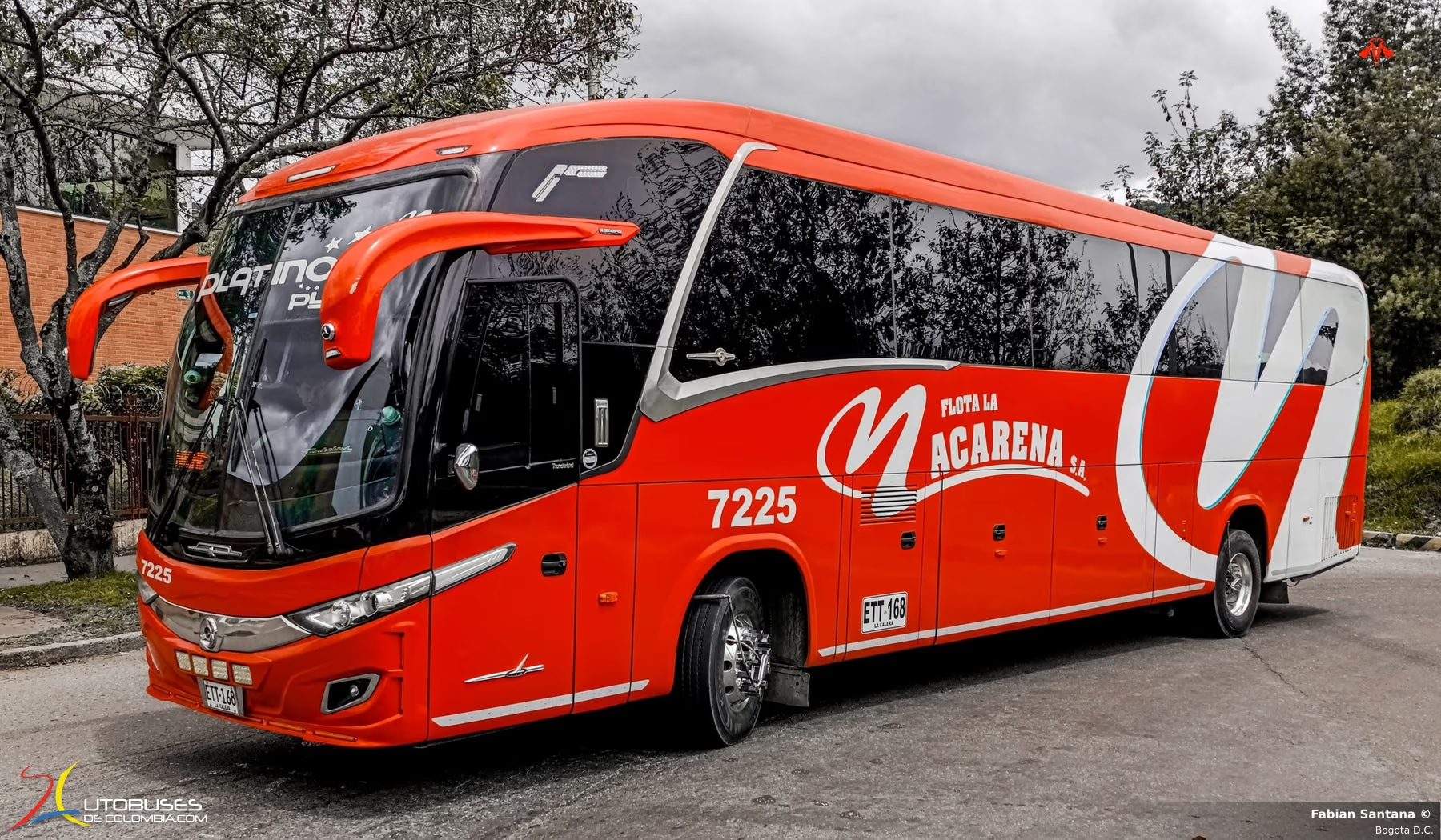 Marcopolo Paradiso 1200 New G7 Scania K400 de Flota la Macarena S.A.