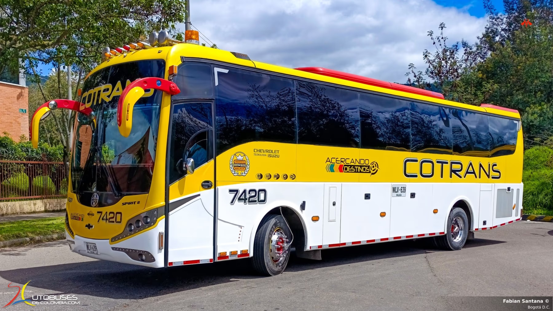 Aga Spirit 2 Chevrolet Isuzu LV 452 de Cotrans Malaga