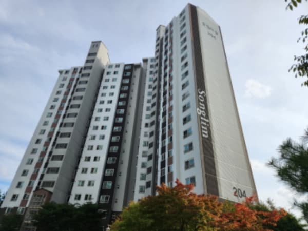 건물 전경