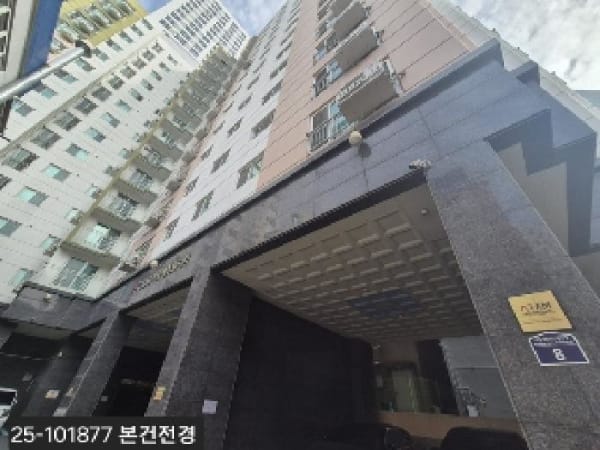 건물 전경