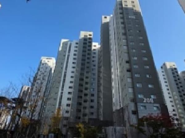 건물 전경