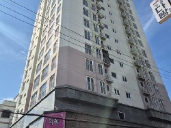 건물 전경