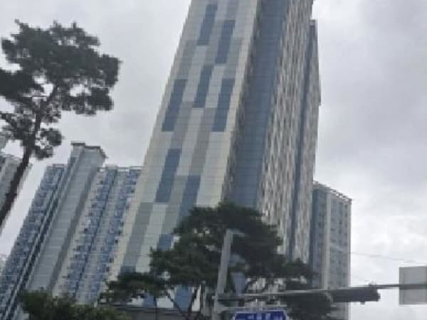 건물 전경