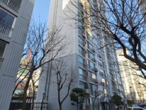 건물 전경