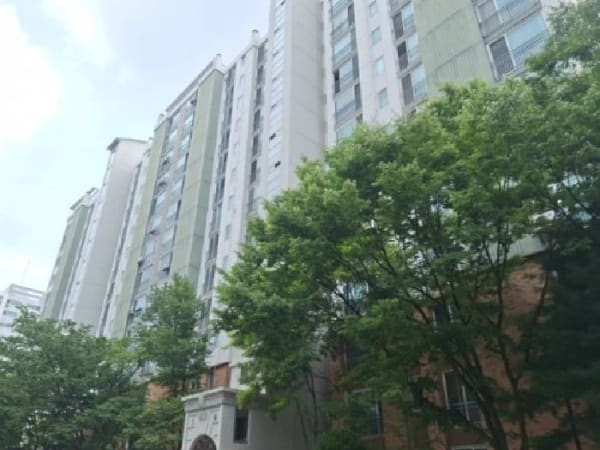 건물 전경