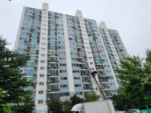 건물 전경