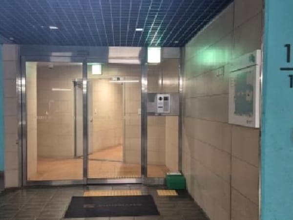 건물 전경
