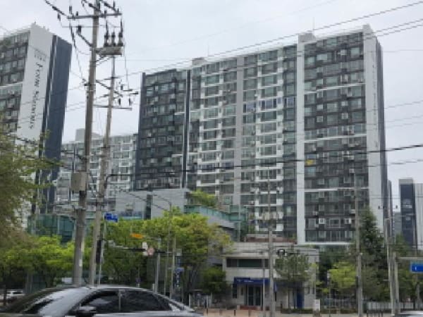 건물 전경