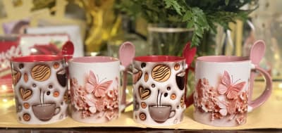Tazas 3D mariposas y café