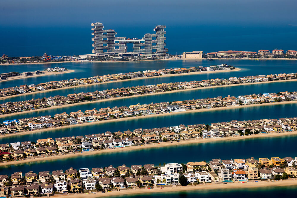Dubai real estate sector recorded $3.6bn of transactions last week, including $19m Palm Jumeirah apartment