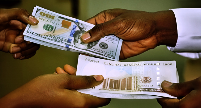 Naira Weakens to N1,387/$ as Reserves Drop to $49.29 Billion