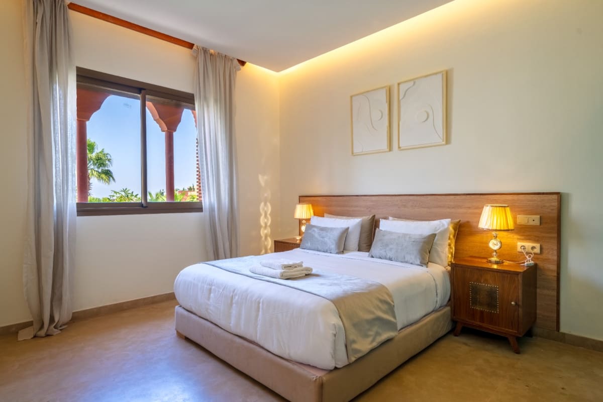 Suite Suite 6 de la Villa Argan Golf — lit et salle de bain privée