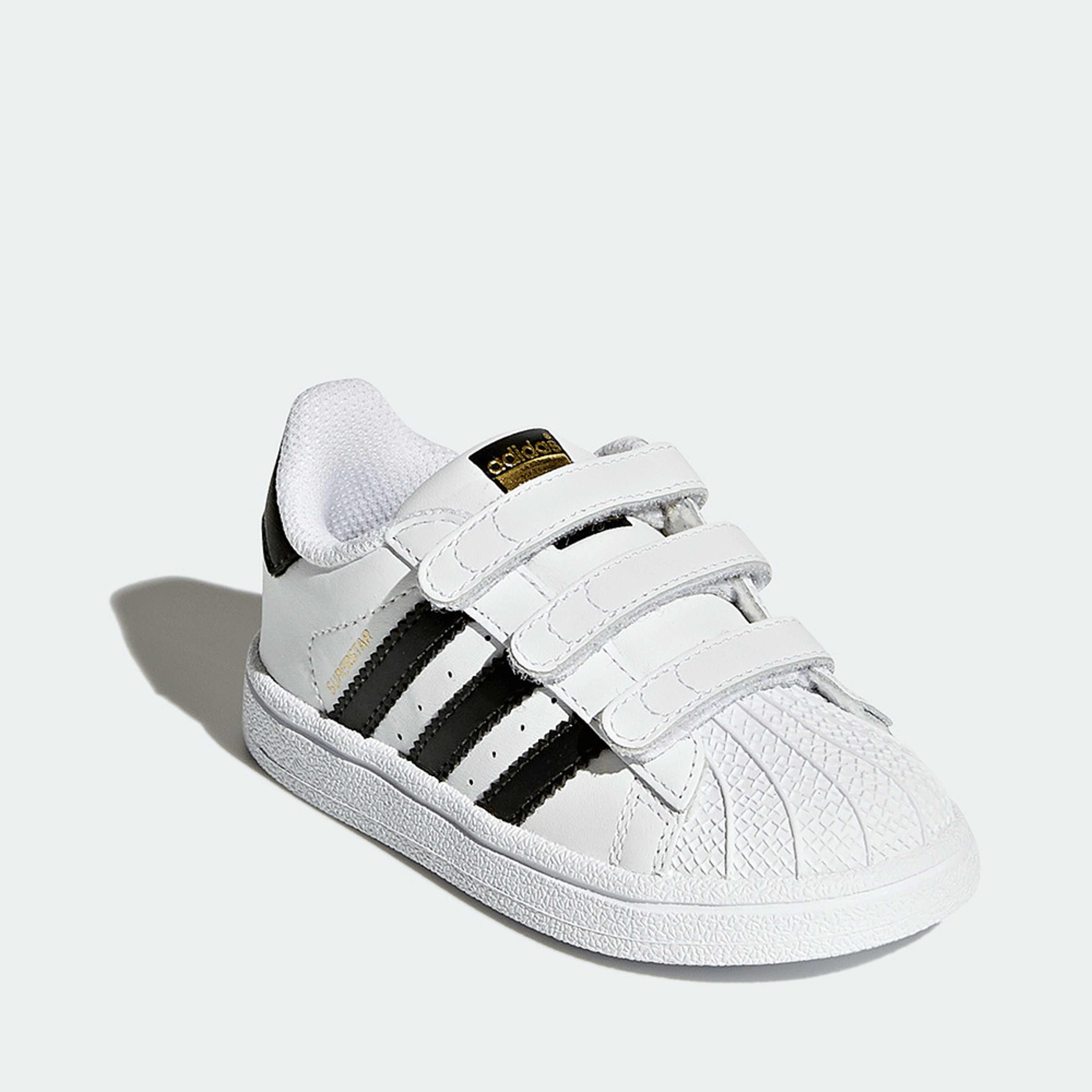 Sneakers, Superstar
