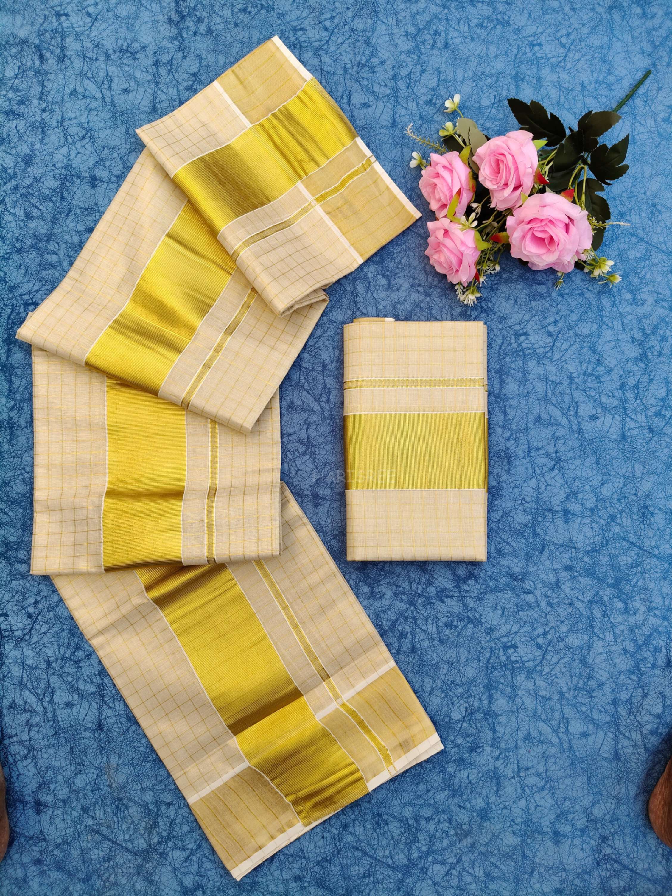 Check Tissue Kasavu Set Mundu - Image 4