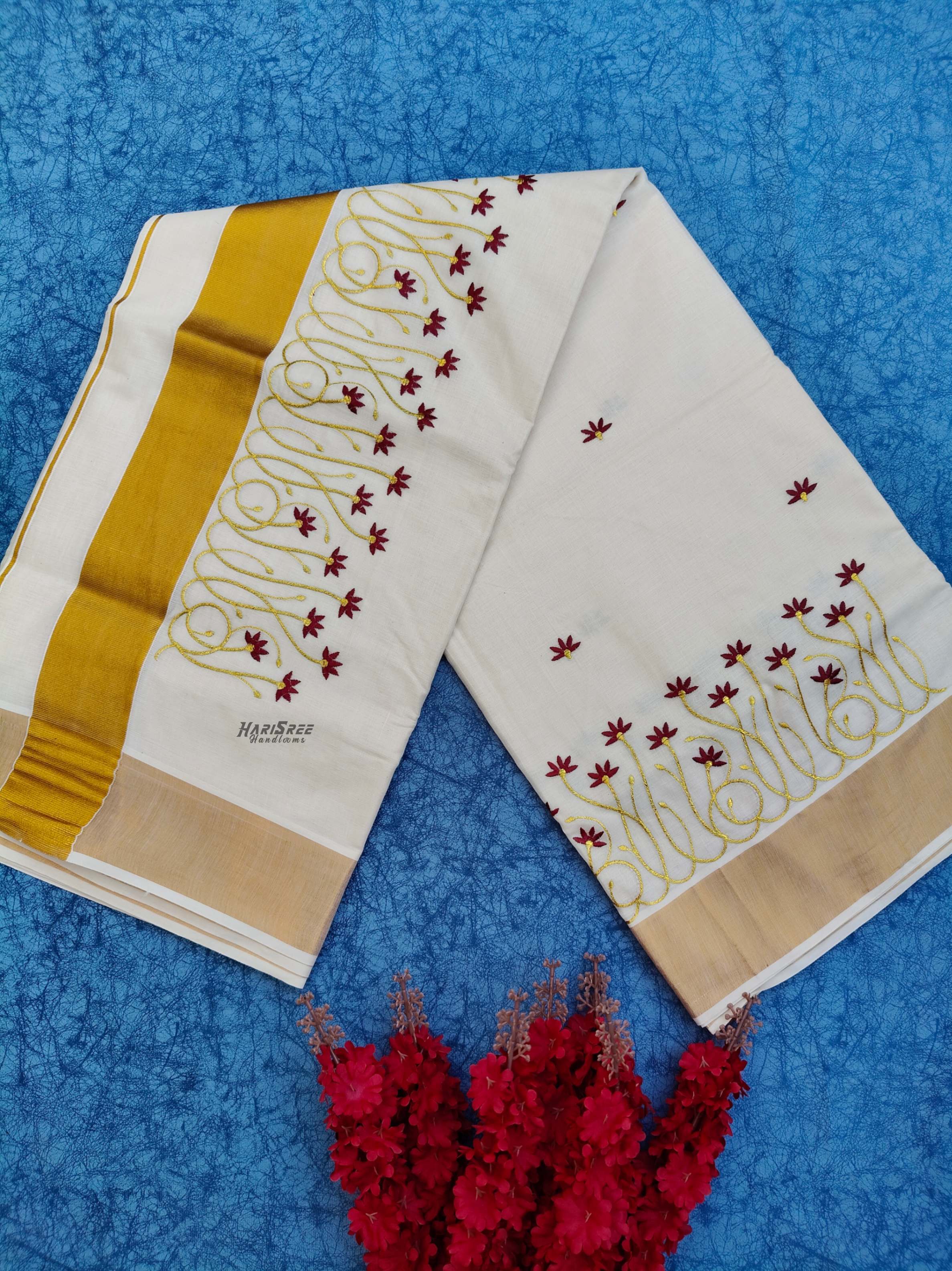 3x3 cotton Lotus Embroidery Kerala Saree - KT103 - Image 4