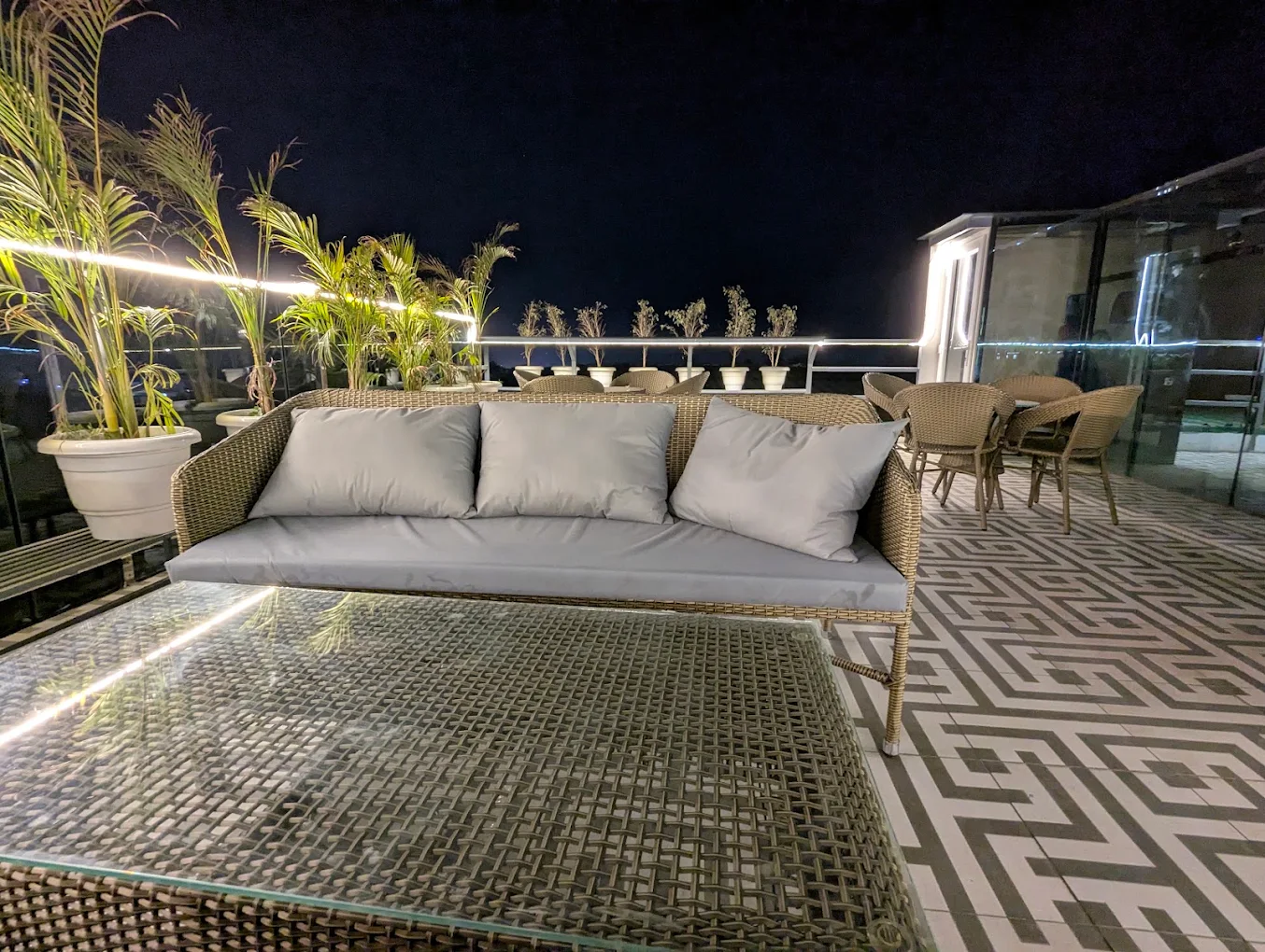 rooftop Cafe