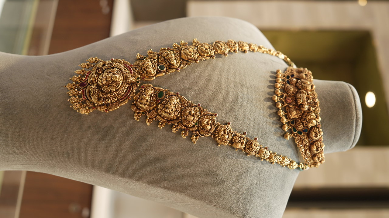 Antique Temple Necklace Set