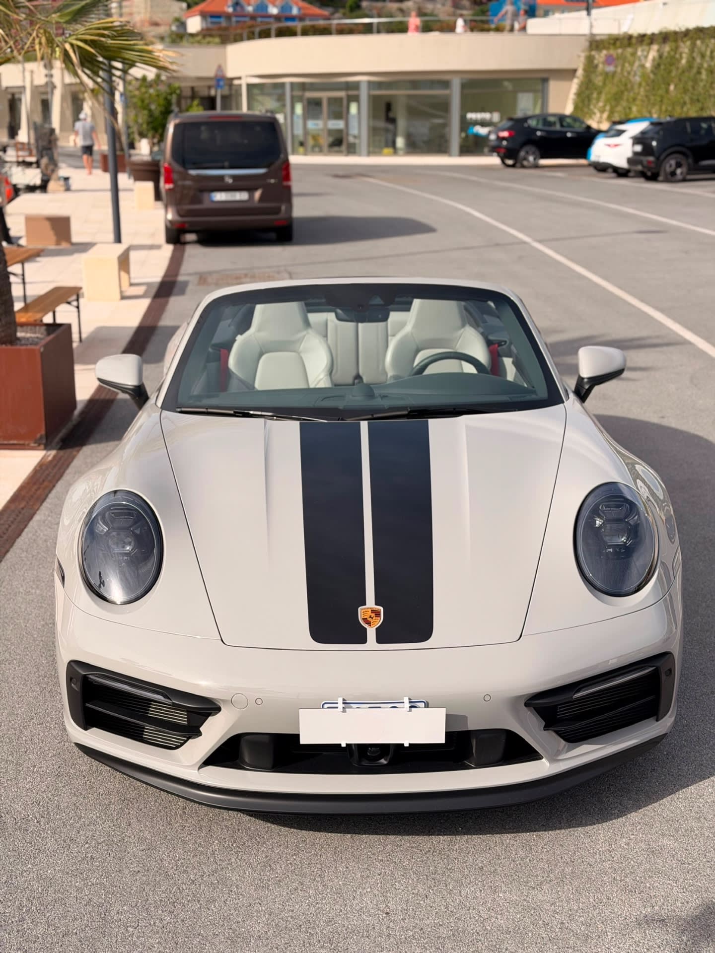 Porsche 911 GTS CABRIO 3