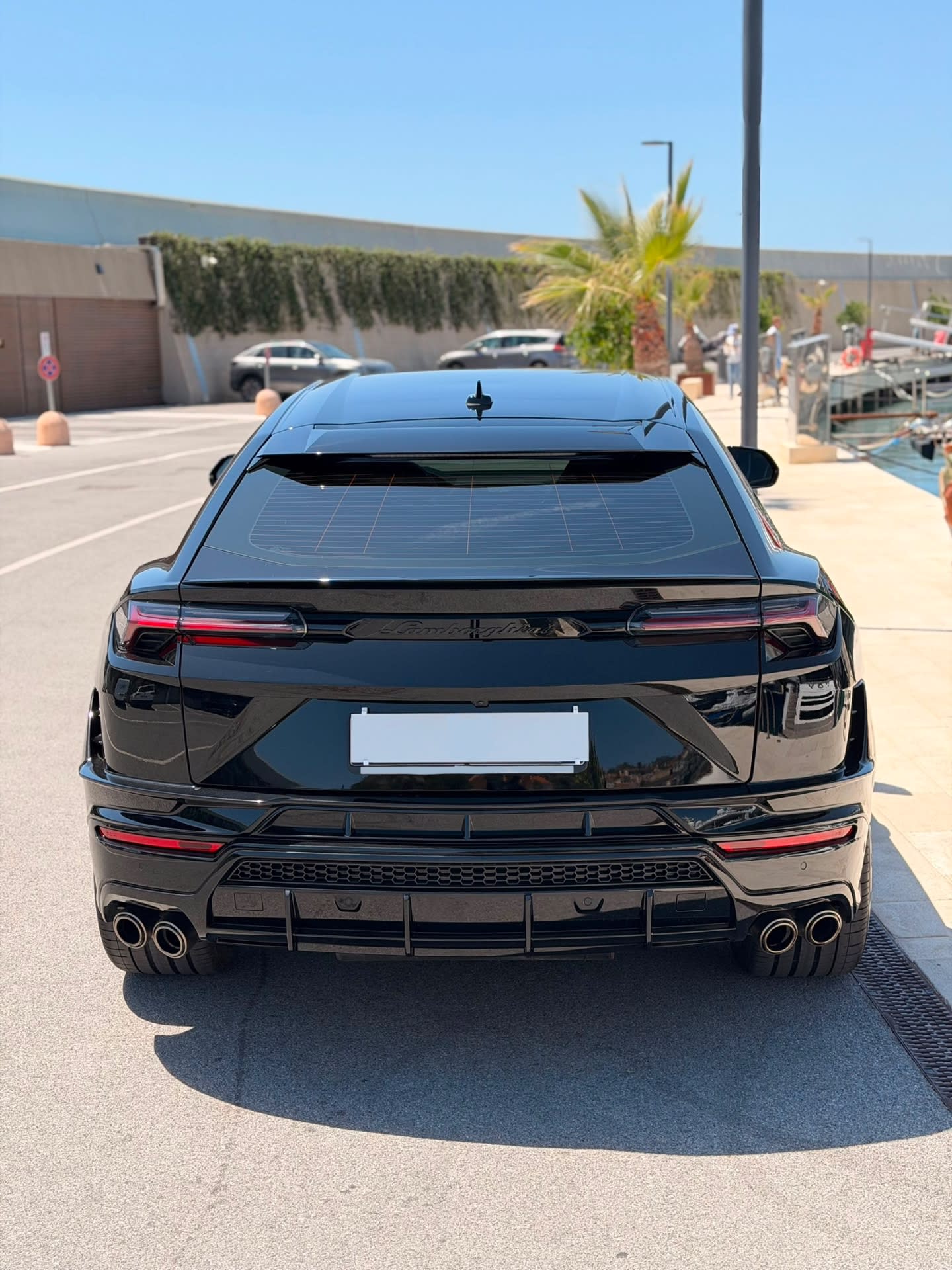 Lamborghini URUS  - 3