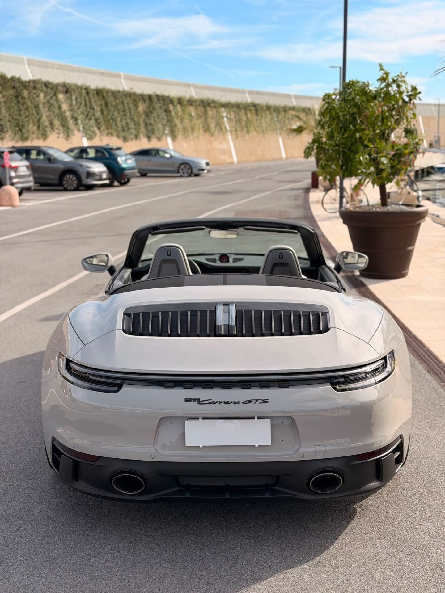 Porsche 911 GTS CABRIO - 4