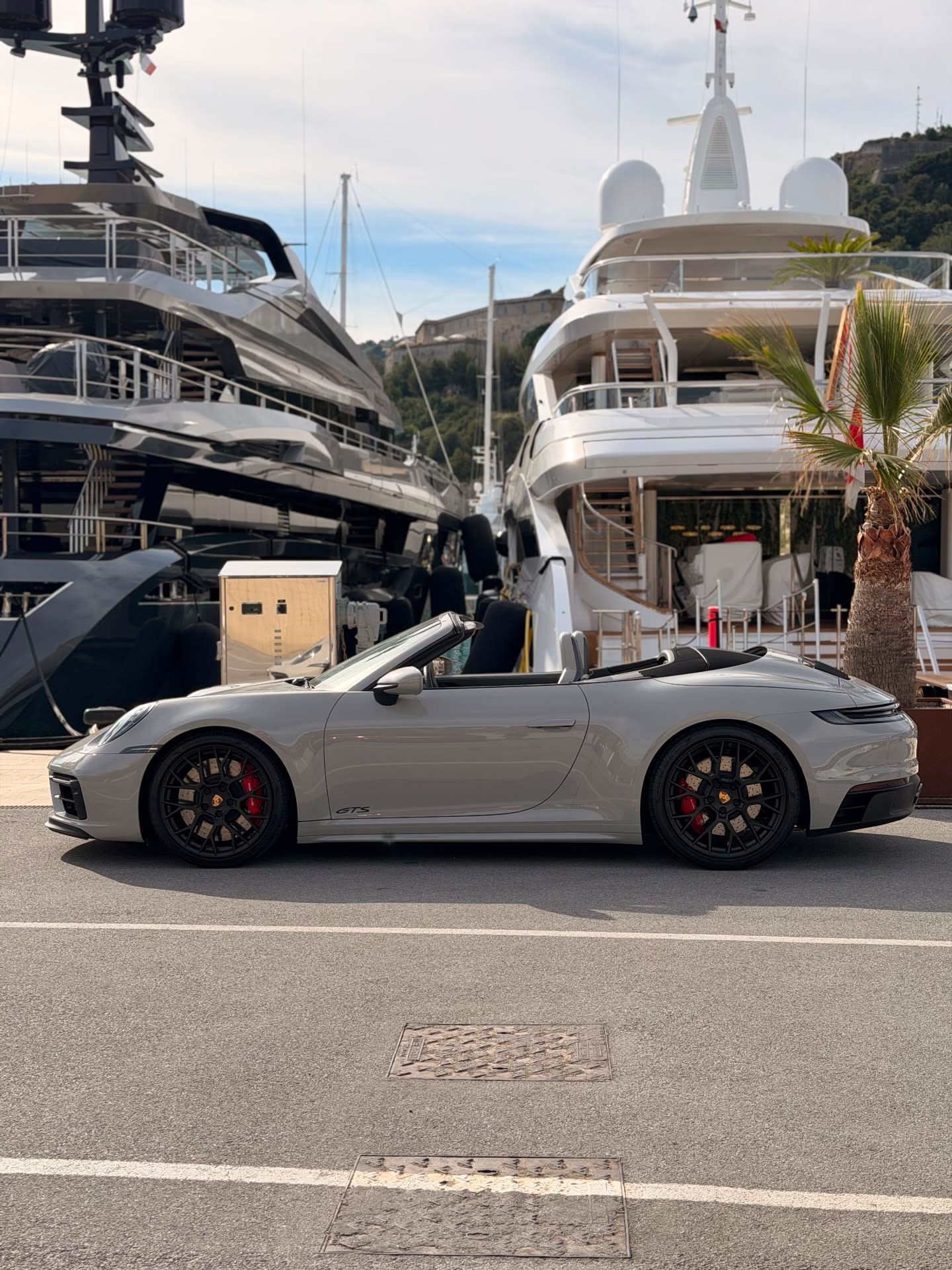 Porsche 911 GTS CABRIO - 5