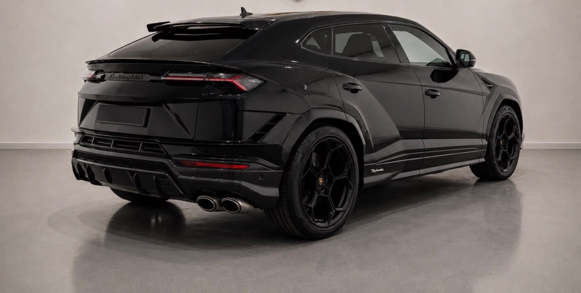 LAMBORGHINI URUS PERFORMANTE  2