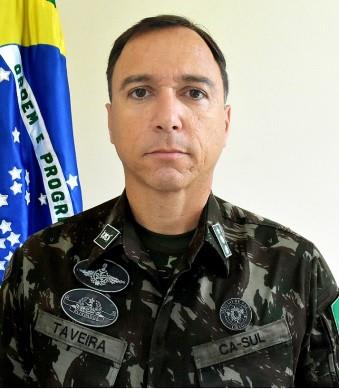 tc-taveira-comandante---small.jpg