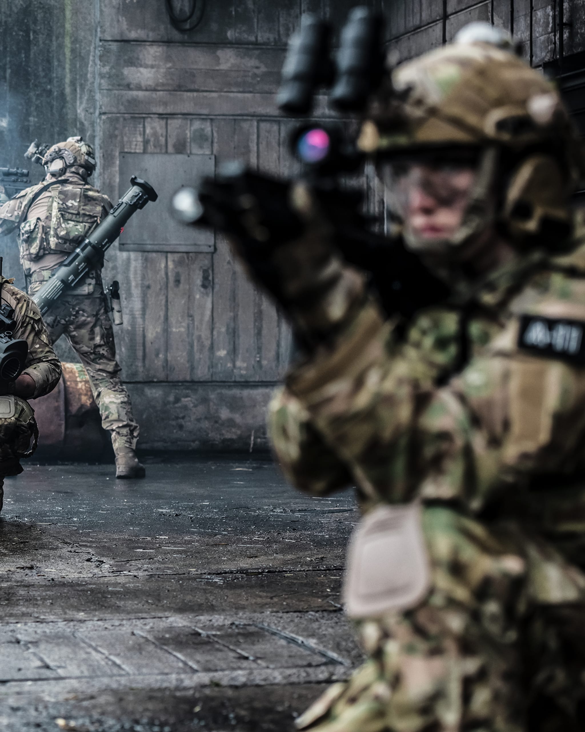 Hintergrundbild des Advanced Armament Corp