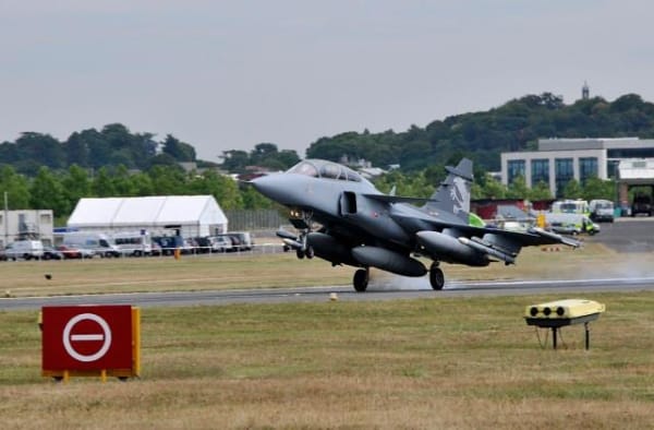 gripen-ng-demonstrator-lands-at-farnborough-photo-peter-liander.jpg