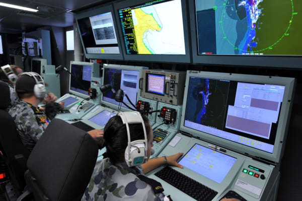 9lv-combat-management-system---hmas-perth-large.jpg