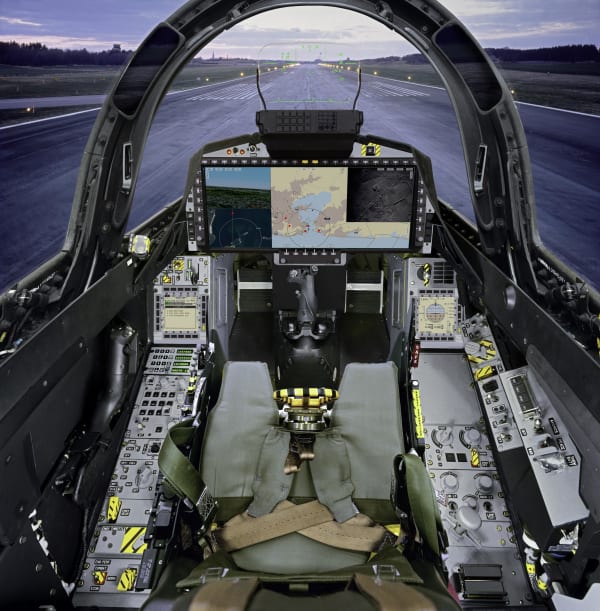cockpit_gripene.jpg