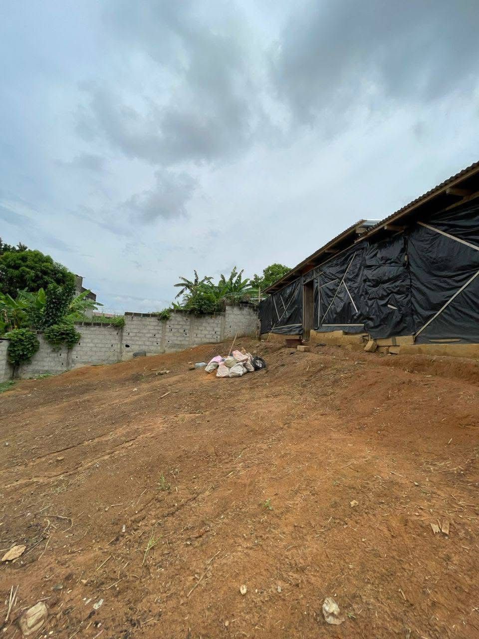 Terrain 660 m2 Cocody Angré