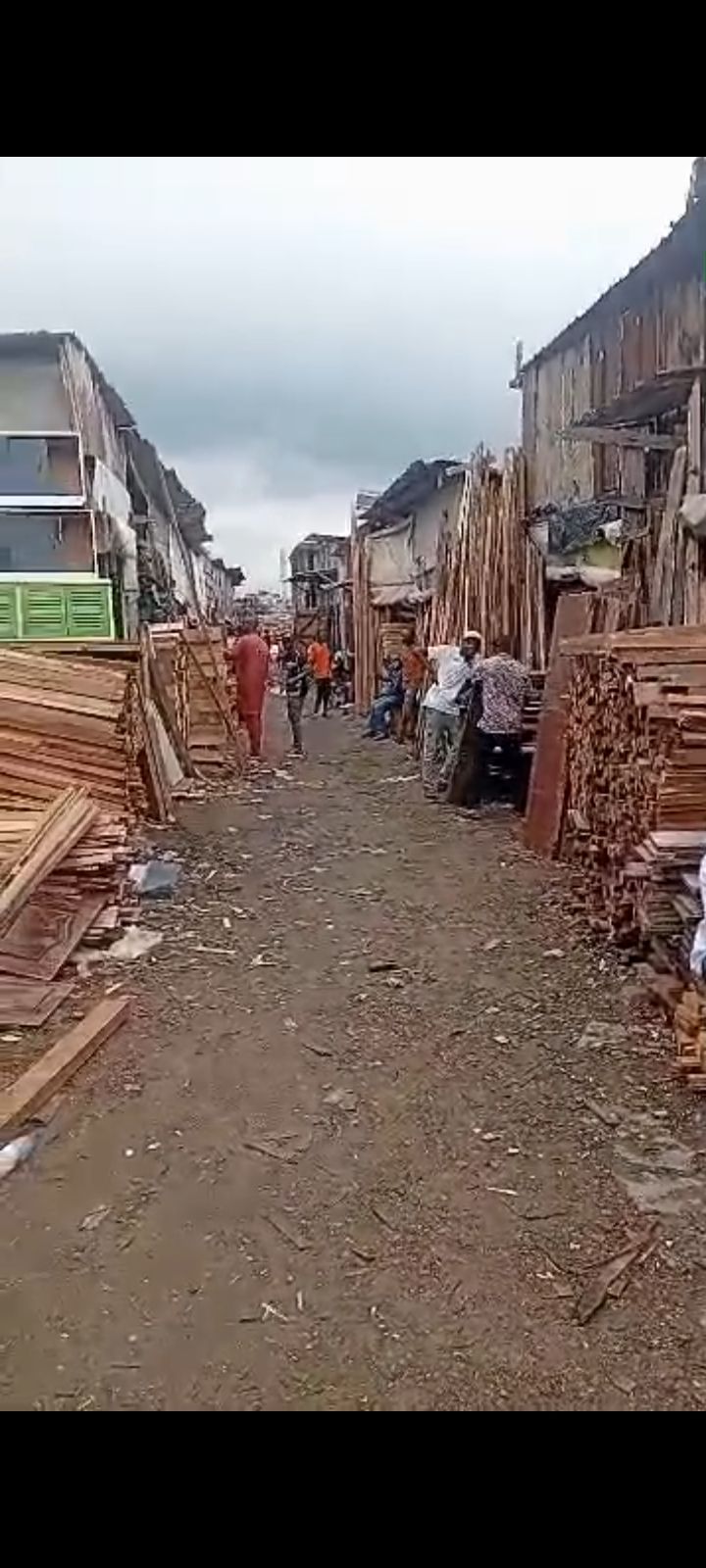 Appartement — Abidjan (à compléter)