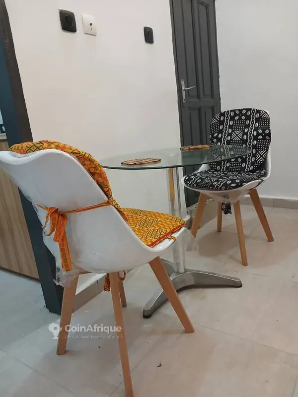 Location studio meublée-Yopougon