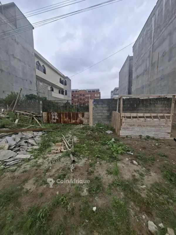 Terrain plat 400m² - Cocody