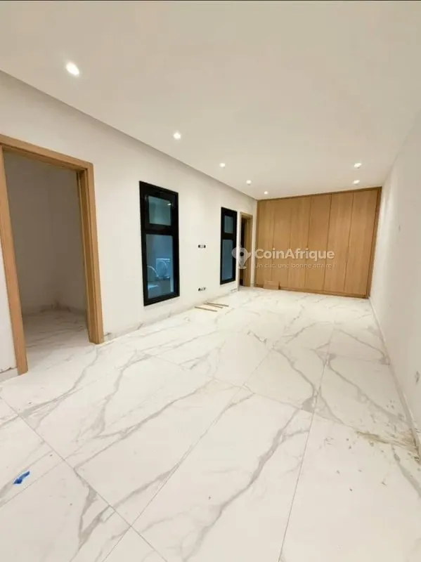 Location appartement 4 pièces - Riviera 3
