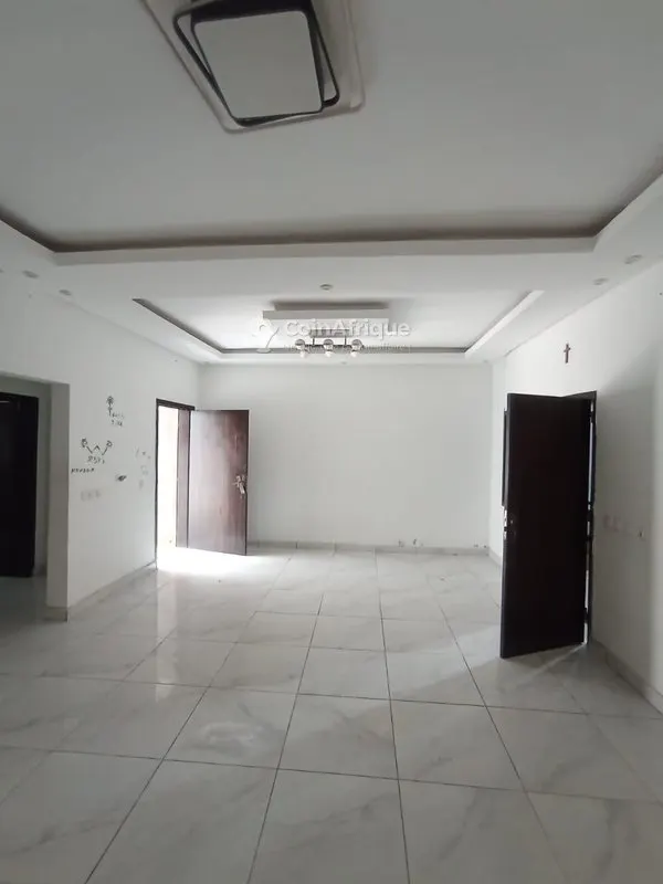Location appartement 2 pièces - Cocody riviera palmeraie guiraud