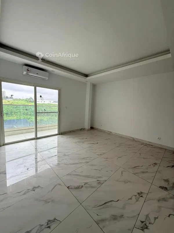 Location appartement 4 pièces - Cocody Mermoz