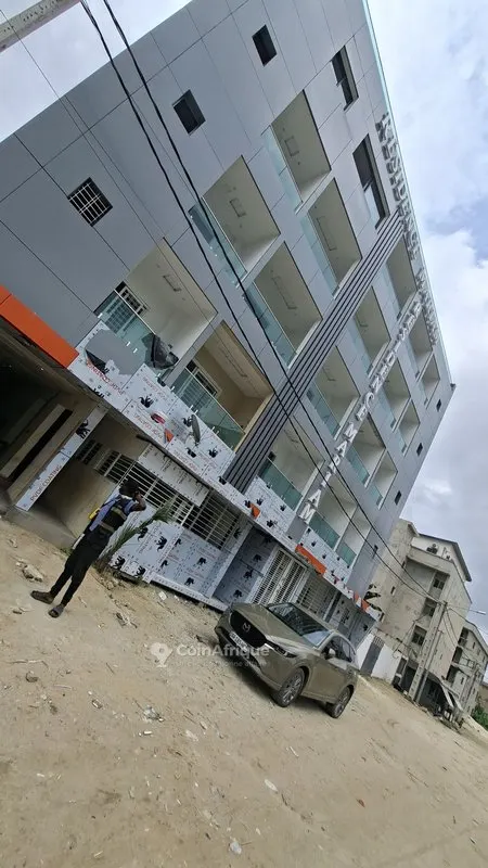 Location appartement 2 pièces à Cocody Angré château