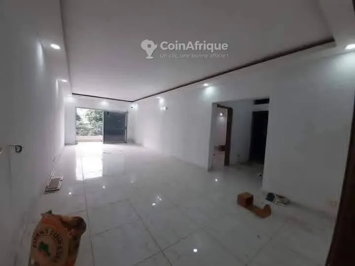 Location appartement 4pièces - Cocody