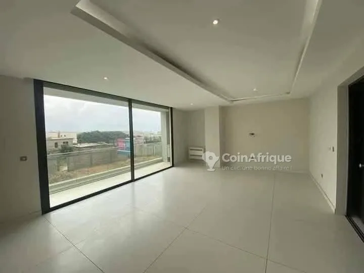 Location appartement 3 pièces - Rivera 3 triangle