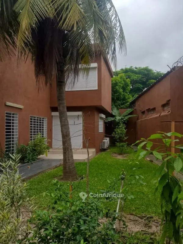 Location villa duplex 6 pièces - Cocody Riviera
