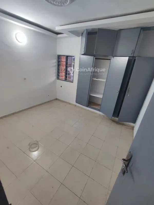 Location appartement 3 pièces - Palmeraie