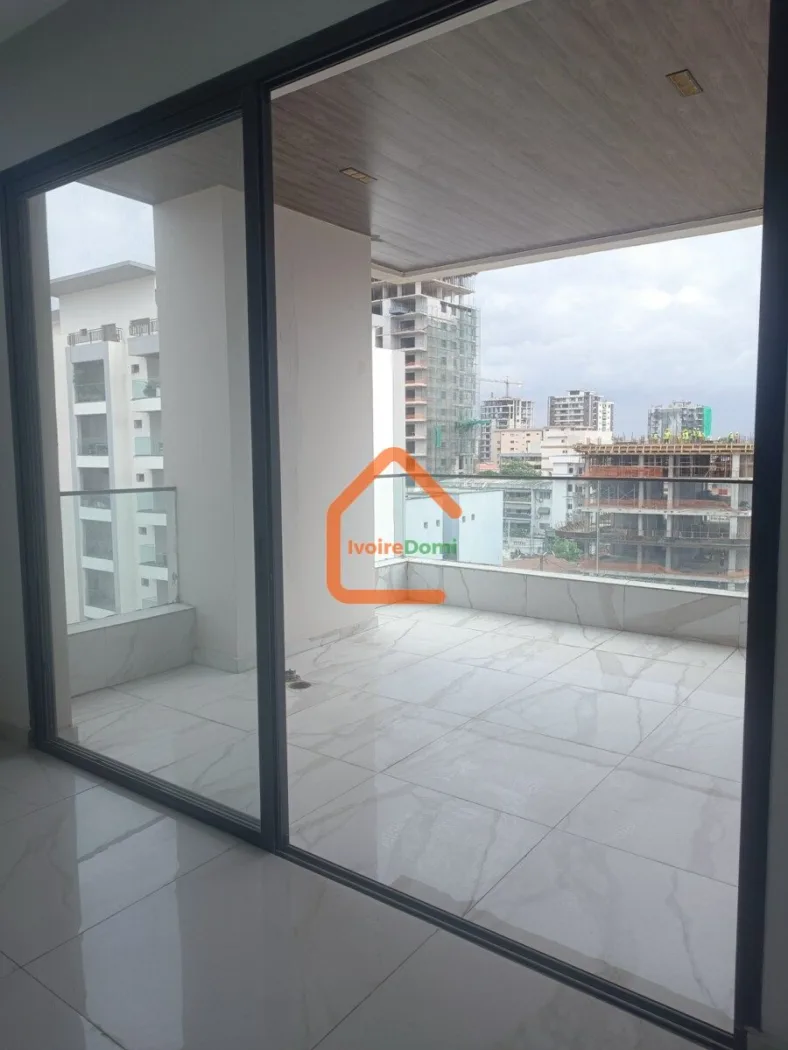 4 ROOMS FOR OFFICE OR RESIDENCE